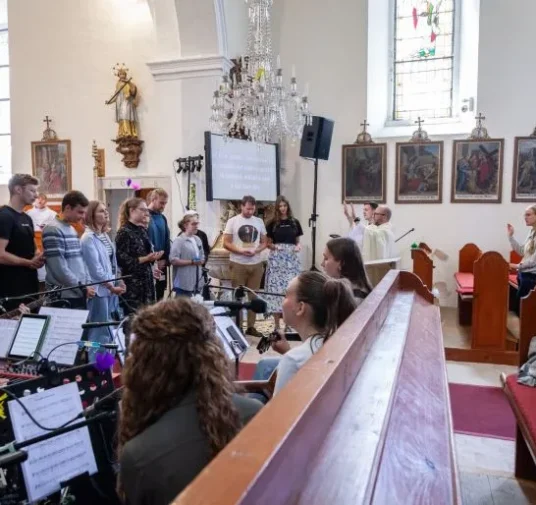 16. - 23. 11. Týden modliteb za mládež